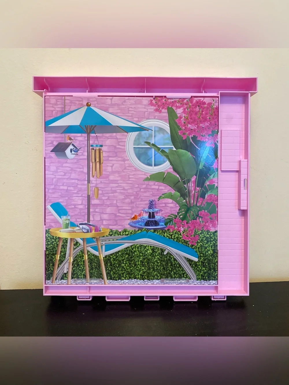 Mattel Barbie Malibu Vacation House Dollhouse Pink Bathroom Wall Part Piece